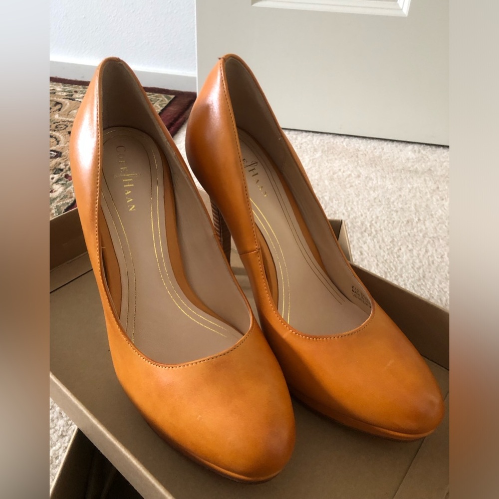 Cole Hana Chelsea high pump, orange, 6B, NWT